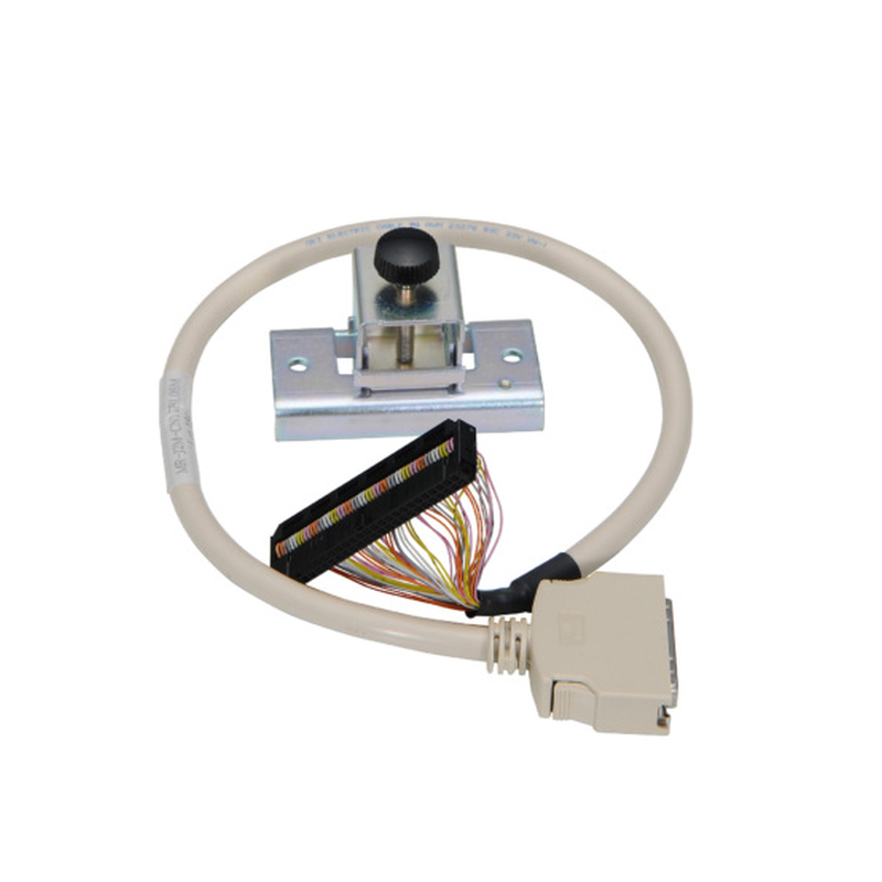 Image of Mitsubishi Electric MR-J2M-CN1TBL05M